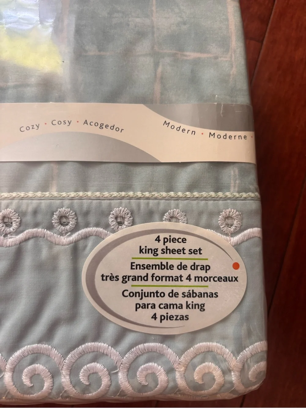 King Size Embroidered Bedding Set New In Packing